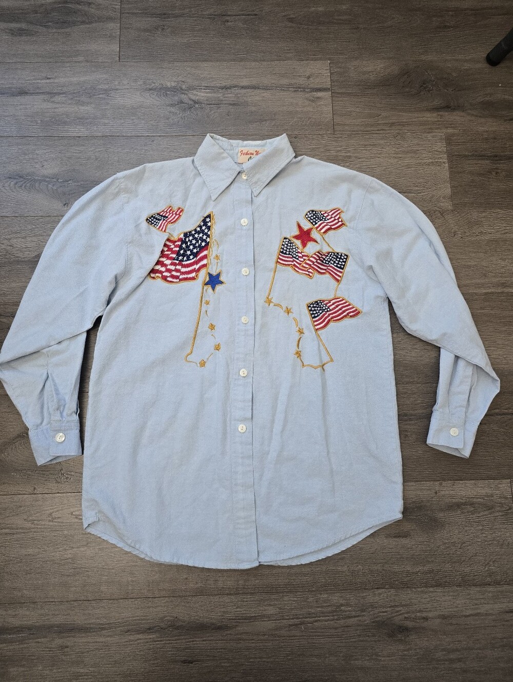 90's Chambray Cotton Americana Embroidered Button Down Top